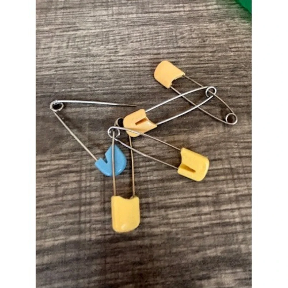 Vintage LOCK MH-9 Safety Pins Japan Locking Head Yellow Blue Set of 5 Heavy Duty